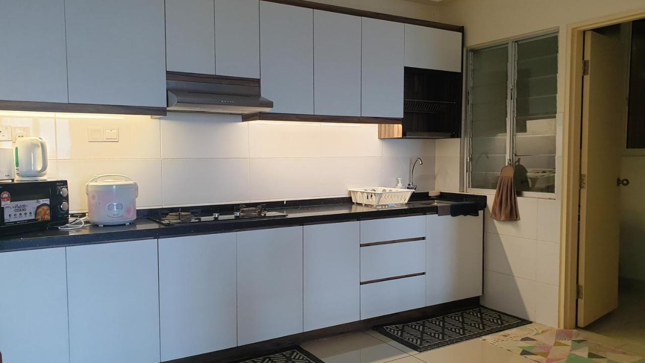 Mlh Premier Suites @ Saville Cheras Bagian luar foto